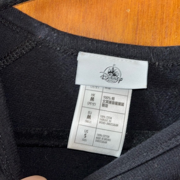 NWOT Walt Disney World Christmas Long Sleeve. Size US Small. - Picture 2 of 4